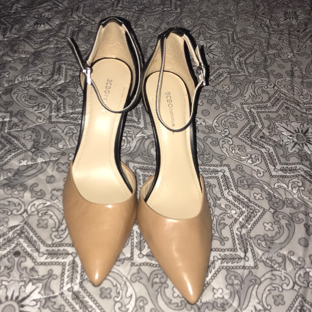 BCBGeneration Two Tone Heel